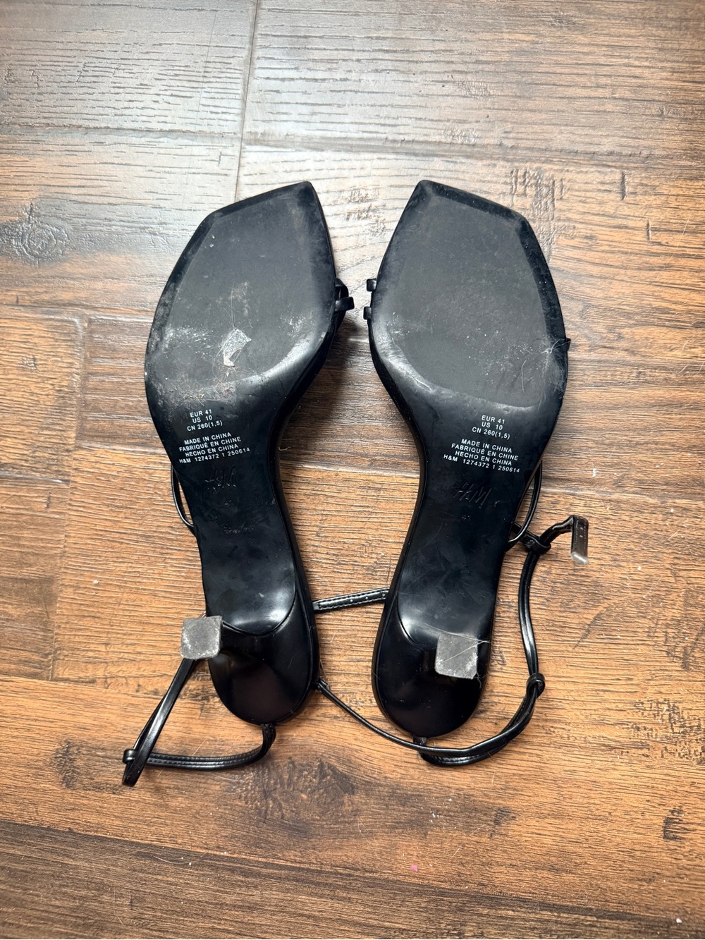 H&M Black Strappy Square-Toe Heeled Sandals - Picture 4 of 4